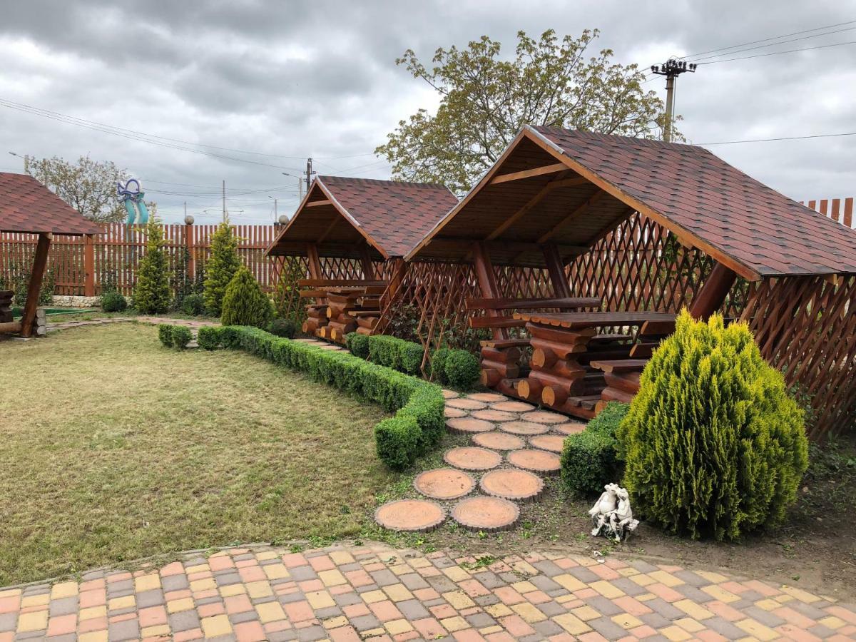 Akvalis Комплекс Для Отдыха Burlach'ya Balka Exterior photo