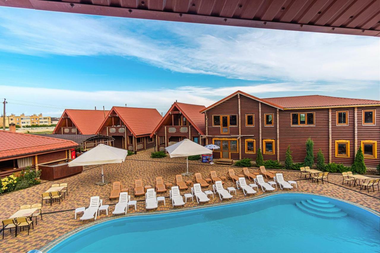 Akvalis Комплекс Для Отдыха Burlach'ya Balka Exterior photo